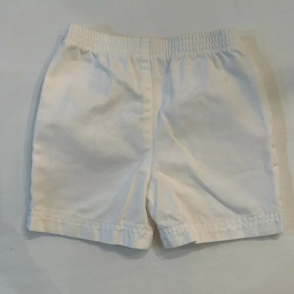 Vintage Classic White Shorts - Picture 3 of 6